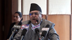 सरकार संसदबाट तर्किएर हिंडिरहेको छ : सभामुख