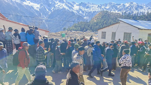 निर्वाचन प्रहरीले घेरे हुम्ला प्रशासन