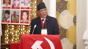 चन्दा र कमिशनमा रमाउने नेता कार्यकर्तालाई उत्पादन र श्रममा फर्काउनुको विकल्प छैन : प्रचण्ड