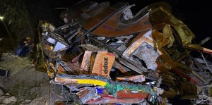 ११ पुरुष र छ महिलाको घटनास्थमै मृत्यु, उद्धार सकियो