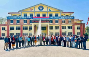 नेपालका लागि फिनल्याण्डका राजदुत पेट्रीद्वारा मध्यपश्चिम विश्वविद्यालयको स्थलगत भ्रमण तथा छलफल