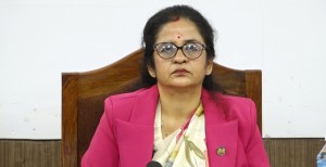 उद्योगमन्त्रीले दिइन् राजीनामा