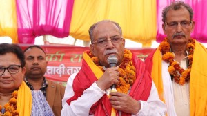 पूर्वराजालाई प्रचण्डको सुझाव: सत्तामा आउने इच्छा भए पार्टी खोल्नू