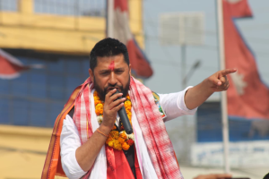 धार्मिक मुद्दा बोकेर समाजलाई अलग गर्न खोज्नेलाई एक भोट नदिनुहोला : रवि लामिछाने