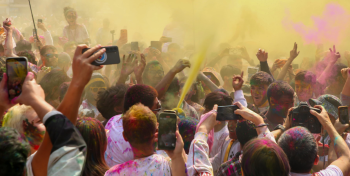 तराईका जिल्लामा आज होली