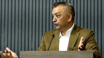 रास्वपाको सरकार पार्टीको विधानले नभई देशको विधानले चल्नुपर्छ : गगन थापा
