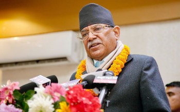 सरकार संविधान र संघीय लोकतान्त्रिक गणतन्त्र मास्ने दिशातर्फ अघि बढिरहेको प्रचण्डको आरोप