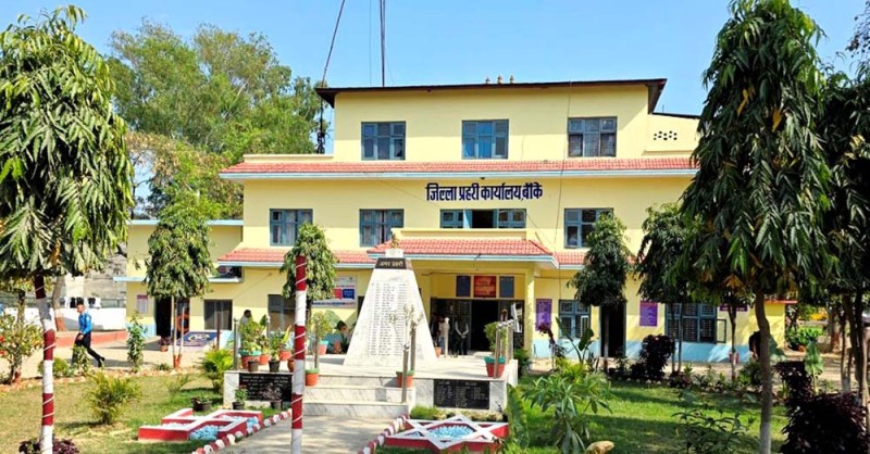 नेपालगञ्जमा भारतबाट भन्सार छली ल्याइएको ५ लाख २२ हजार बढीको सामान बरामद